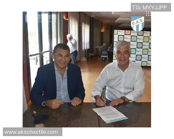 图库曼与科隆竞技对决分析及比赛前瞻策略探讨 图库曼与科隆竞技对决分析及比赛前瞻策略探讨